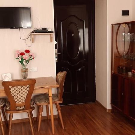 Tamara'S Apartament In Avlabari Tbilisi Eksteriør billede