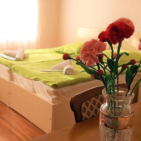 Tamara'S Apartament In Avlabari Tbilisi Eksteriør billede