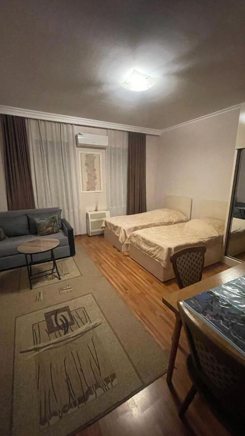 Tamara'S Apartament In Avlabari Tbilisi Eksteriør billede